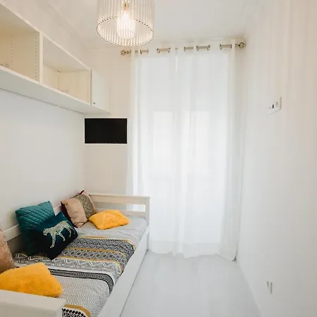 Great New Flat Close To Alameda Apartment *